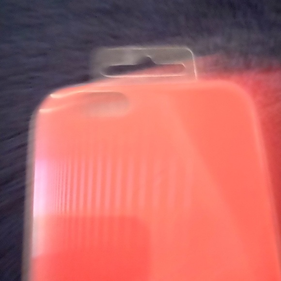 iPhone 6 pink case. - Picture 4 of 6